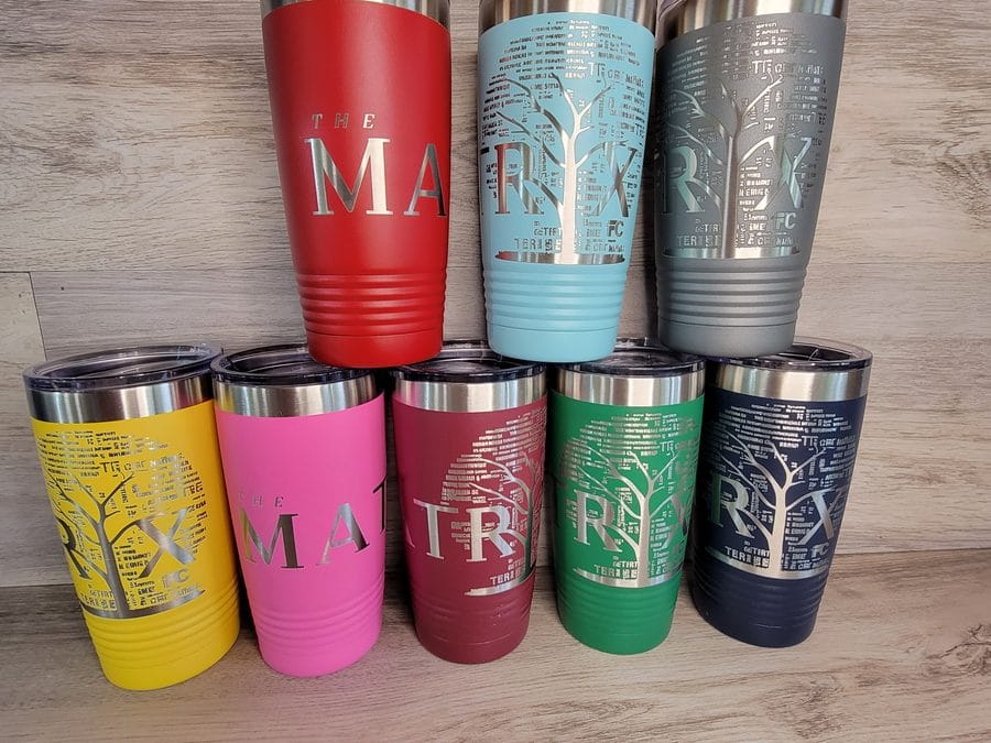 Colorful engraved stainless steel tumblers